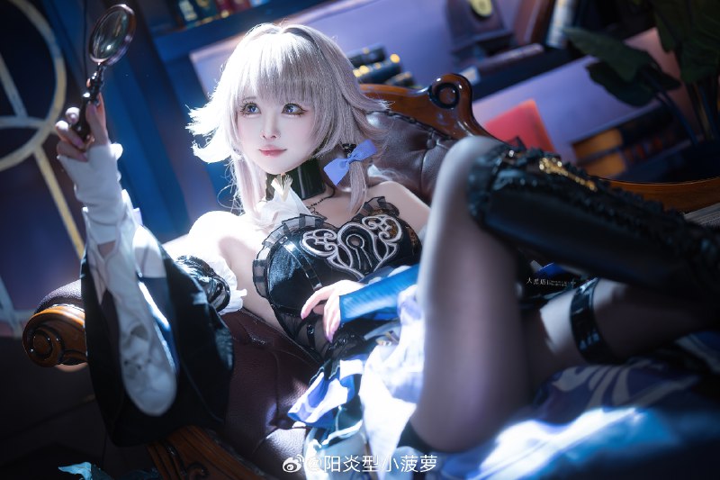 #崩坏星穹铁道[超话]##崩坏星穹铁道##星穹铁道大黑塔#🚗专+关9️⃣三位无水印【🈵1k“黑塔女士举世无双！”“黑塔女士聪明绝顶！”“黑塔女士沉鱼落雁！”[爱慕]集美貌与智慧于一身的天才大黑塔，难道不会想拥有吗？[爱慕]大黑塔实在太美了！！！图也选了满满当当18张！！ #二次元cos大赏# source#崩坏星穹铁道[超话]##崩坏星穹铁道##星穹铁道大黑塔#🚗专+关9️⃣三位无水印【🈵1k“黑塔女士举世无双！”“黑塔女士聪明绝顶！”“黑塔女士沉鱼落雁！”[爱慕]集美貌与智慧于一身的天才大黑塔，难道不会想拥有吗？[爱慕]大黑塔实在太美了！！！图也选了满满当当18张！！ #二次元cos大赏# source