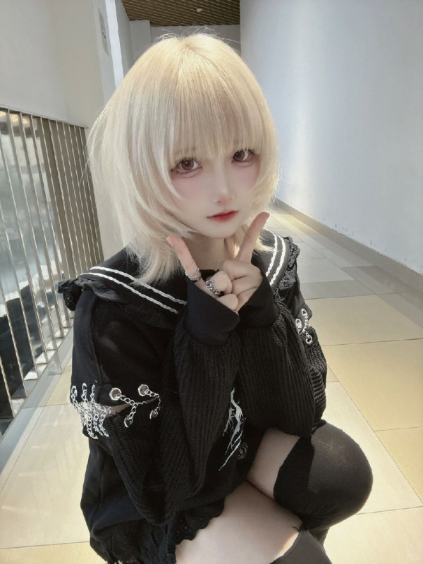 🖤💫 - 小红书短暂的金发时期的库存照片… 其实从小一直最喜欢金发双马尾(^^;; …走上了完全不同的路啊(^^;;   #自撮り #雰囲気女子 #雰囲気 #日系🖤💫 - 小红书短暂的金发时期的库存照片… 其实从小一直最喜欢金发双马尾(^^;; …走上了完全不同的路啊(^^;;   #自撮り #雰囲気女子 #雰囲気 #日系