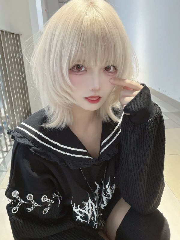 🖤💫 - 小红书短暂的金发时期的库存照片… 其实从小一直最喜欢金发双马尾(^^;; …走上了完全不同的路啊(^^;;   #自撮り #雰囲気女子 #雰囲気 #日系🖤💫 - 小红书短暂的金发时期的库存照片… 其实从小一直最喜欢金发双马尾(^^;; …走上了完全不同的路啊(^^;;   #自撮り #雰囲気女子 #雰囲気 #日系