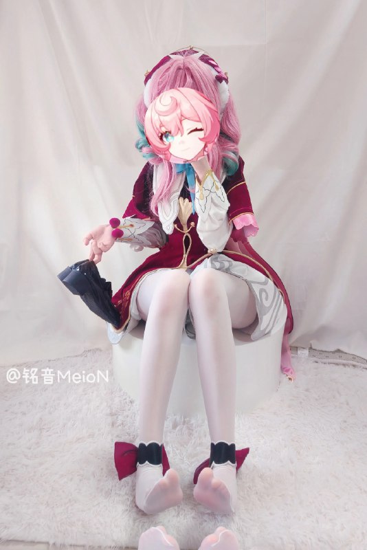 出了风堇cos，这两天玩大伊万玩爽了，带爆伤衣刷素材遐蝶没出手就结束了，这就是星穹铁道的治疗位吗[崩坏：星穹铁道-匹诺康尼_流萤] 另外我知道兄弟们肯定是过不了这个节了，但还是祝各位大儿童节日快乐，保持童心[崩坏：星穹铁道-匹诺康尼_知更鸟] 还有别急风堇cos视频后面会发的[崩坏：星穹铁道-匹诺康尼_花火]via 昵称不会被起完了吧 关注的动态 (author: 铭音MeioN-official)出了风堇cos，这两天玩大伊万玩爽了，带爆伤衣刷素材遐蝶没出手就结束了，这就是星穹铁道的治疗位吗[崩坏：星穹铁道-匹诺康尼_流萤] 另外我知道兄弟们肯定是过不了这个节了，但还是祝各位大儿童节日快乐，保持童心[崩坏：星穹铁道-匹诺康尼_知更鸟] 还有别急风堇cos视频后面会发的[崩坏：星穹铁道-匹诺康尼_花火]via 昵称不会被起完了吧 关注的动态 (author: 铭音MeioN-official)