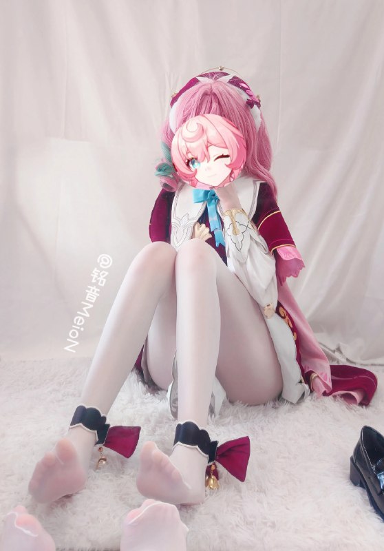 出了风堇cos，这两天玩大伊万玩爽了，带爆伤衣刷素材遐蝶没出手就结束了，这就是星穹铁道的治疗位吗[崩坏：星穹铁道-匹诺康尼_流萤] 另外我知道兄弟们肯定是过不了这个节了，但还是祝各位大儿童节日快乐，保持童心[崩坏：星穹铁道-匹诺康尼_知更鸟] 还有别急风堇cos视频后面会发的[崩坏：星穹铁道-匹诺康尼_花火]via 昵称不会被起完了吧 关注的动态 (author: 铭音MeioN-official)出了风堇cos，这两天玩大伊万玩爽了，带爆伤衣刷素材遐蝶没出手就结束了，这就是星穹铁道的治疗位吗[崩坏：星穹铁道-匹诺康尼_流萤] 另外我知道兄弟们肯定是过不了这个节了，但还是祝各位大儿童节日快乐，保持童心[崩坏：星穹铁道-匹诺康尼_知更鸟] 还有别急风堇cos视频后面会发的[崩坏：星穹铁道-匹诺康尼_花火]via 昵称不会被起完了吧 关注的动态 (author: 铭音MeioN-official)